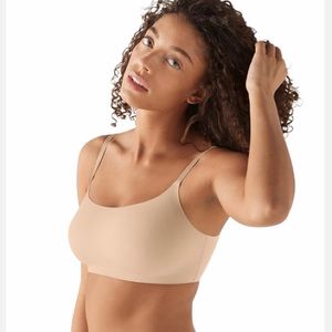 True & Co .Scoop neck bra in nude .